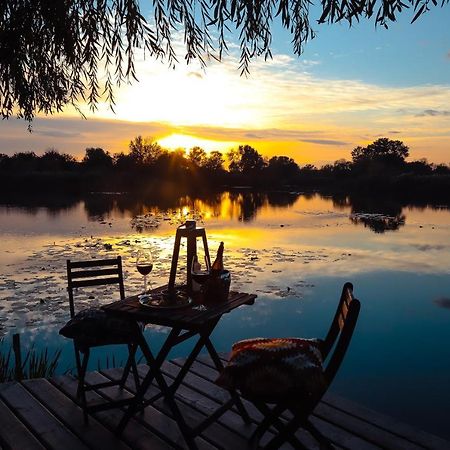 Otte Hotel Myrhorod Buitenkant foto