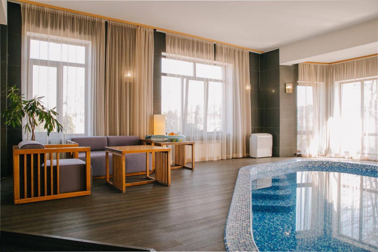 Otte Hotel Myrhorod Buitenkant foto