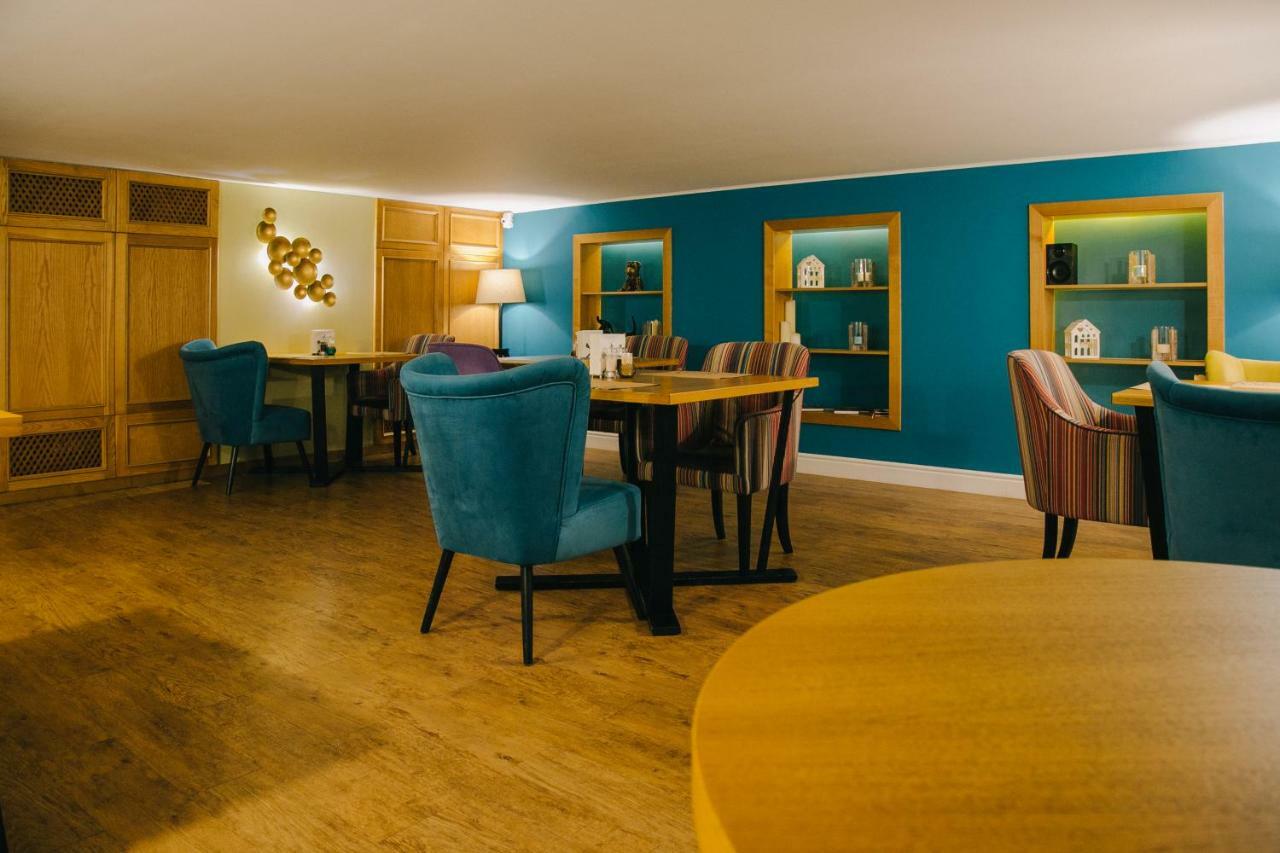 Otte Hotel Myrhorod Buitenkant foto